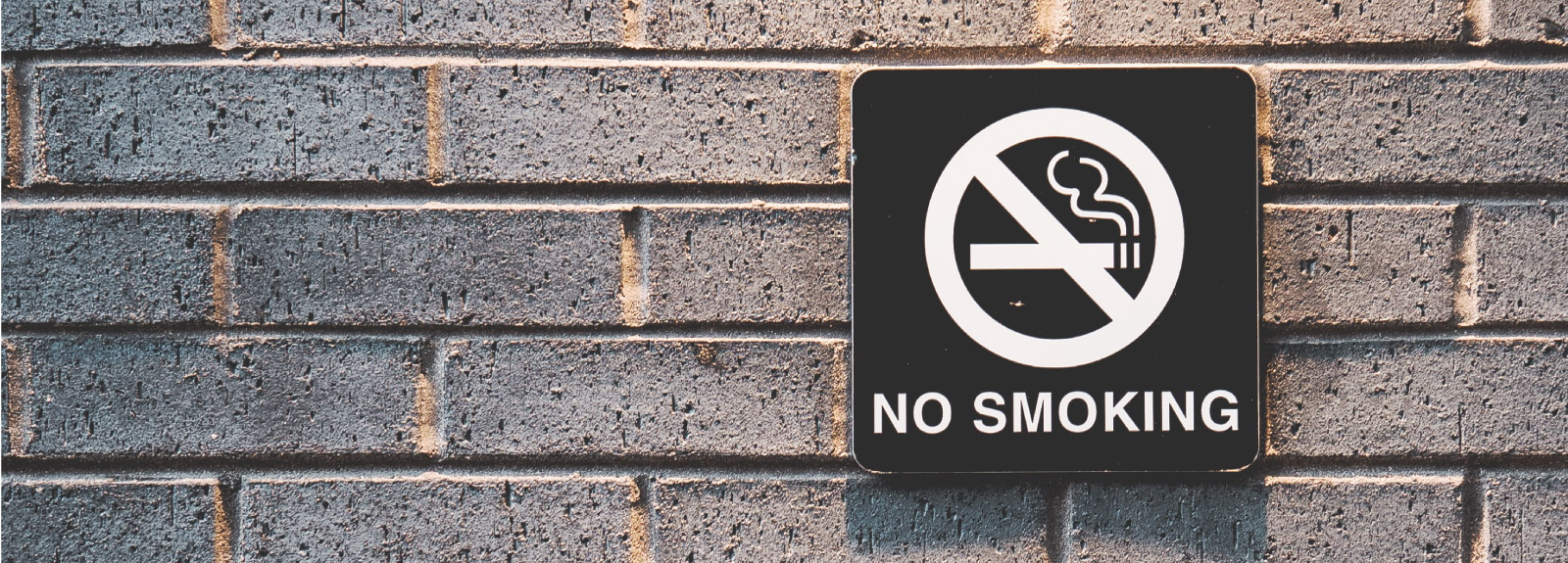 全社禁煙 ｜ アクロクエストテクノロジー株式会社